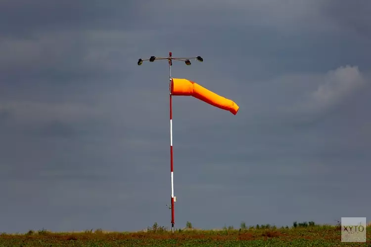 Temperatuur stijgt, wind trekt aan en verhoogde regenkans