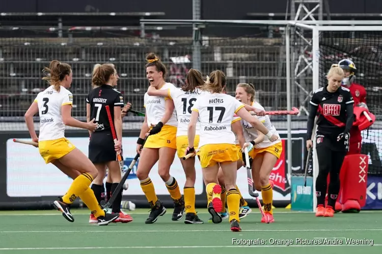 Den Bosch ten koste van Amsterdam naar finale EHL