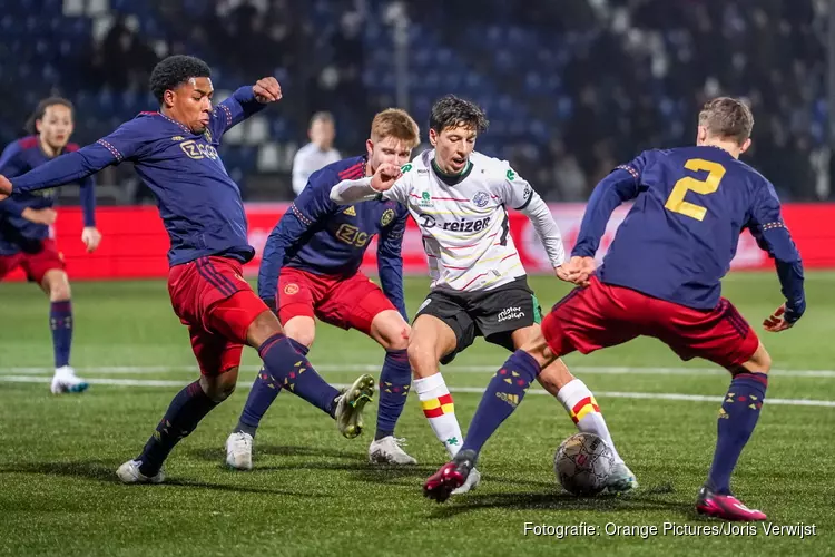 FC Den Bosch klopt Jong Ajax