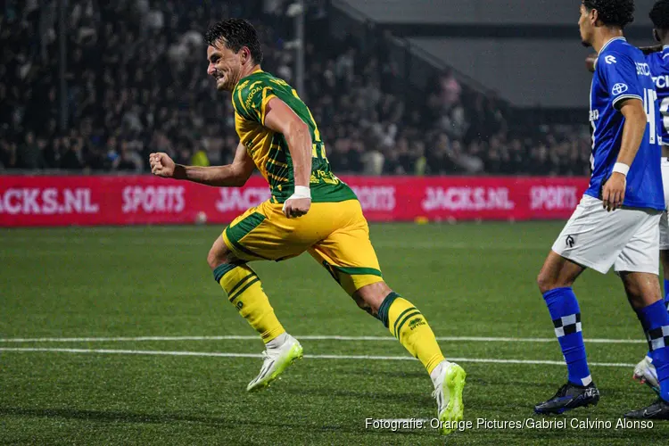 ADO Den Haag wint van FC Den Bosch, droomdebuut Van Mieghem