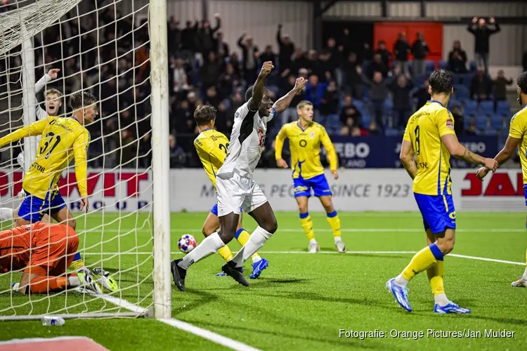 Telstar met tien man naar winst op TOP Oss