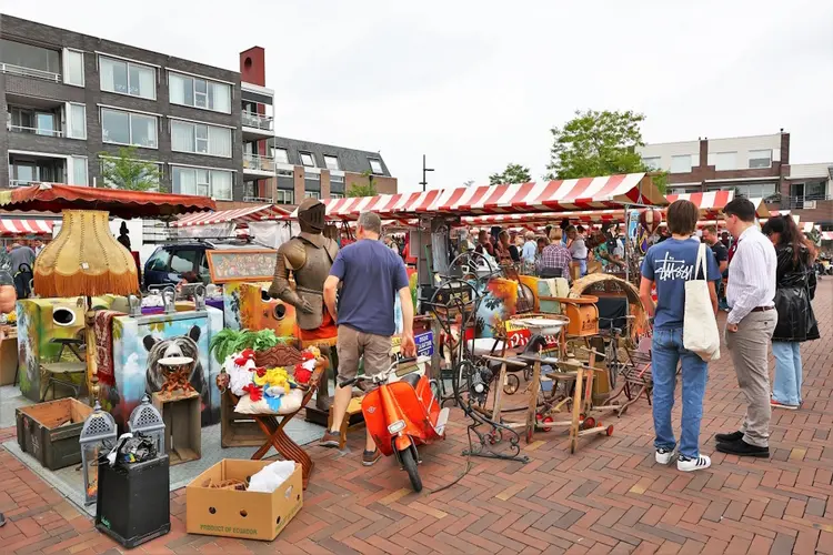 Bezoek de Parijse markt Berlicum!